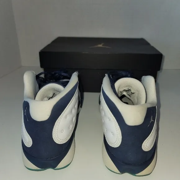 2015 Kids Size 7 W/ Original box- Jordan 13 Low Hornets