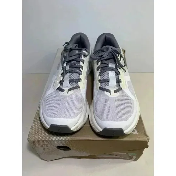 .2090 On Cloud Tech, White/Grey, Womens Running Shoes-US 8 Womens