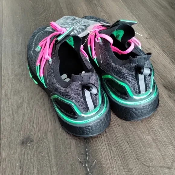 8 Womens / 7 M adidas UltraBoost 20 Explorer Night Metallic Lime Running Shoes