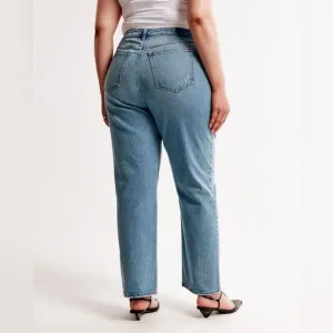 Abercrombie Curve Love Ankle Straight Raw Hem Ultra High Rise Jeans Size 22S