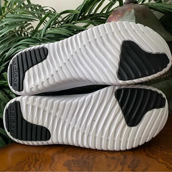 Adidas Kaptir 2.0 'Core Black Green Oxide' Sneakers