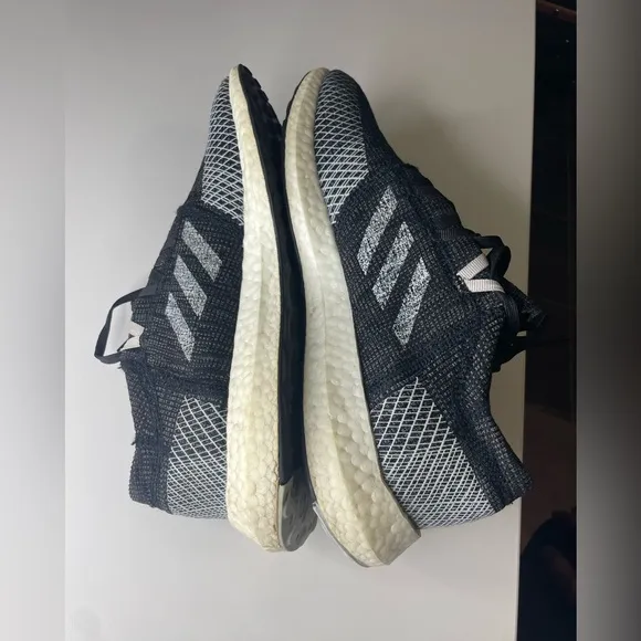 Adidas Men’s Size 10.5 Pureboost Go B37803 Black Fabric Running Shoes Sneakers