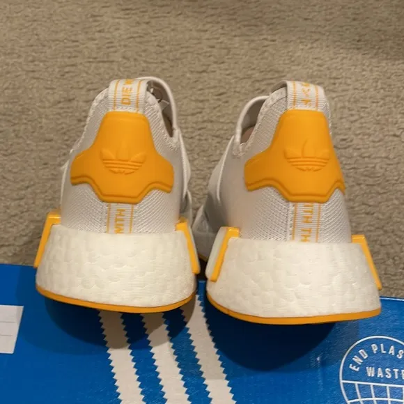 Adidas NMD_R1 STRAP women shoes size 7 brand new with box