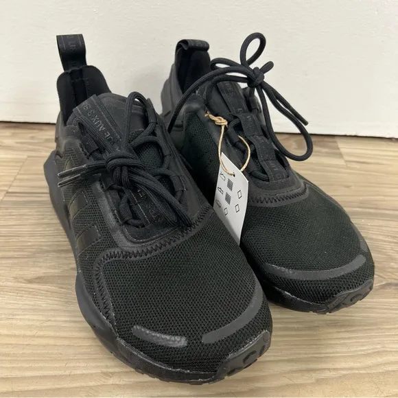 Adidas NMD_V3 J Boost Boys Running Shoes Triple Black Youth Size 5.5 GX5683 NWOB