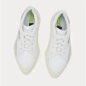 Adidas NWT Hypersleek Sneakers. Size 5.5.