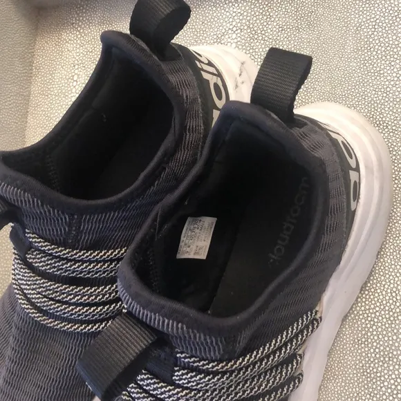 Adidas Sneakers Sports Shoe Size 9 Black Sneaker Running Shoes