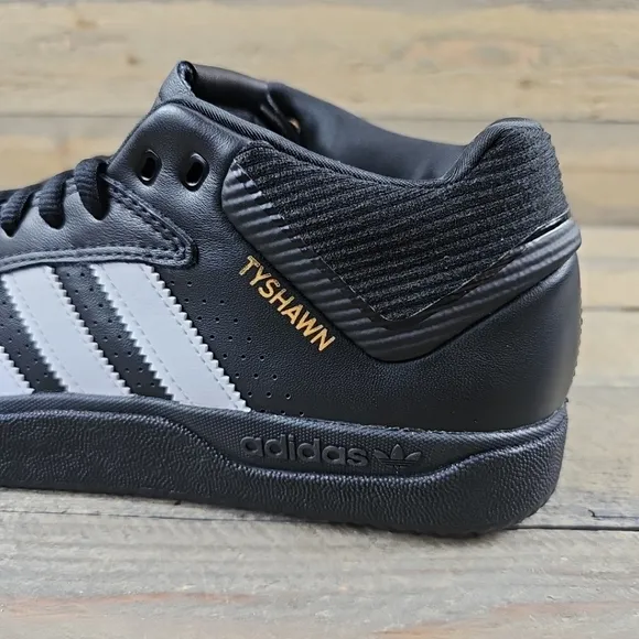 adidas Tyshawn Men's Casual Skate Leather Shoes Core Black White