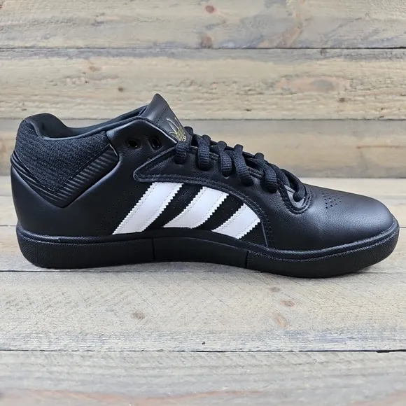 adidas Tyshawn Men's Casual Skate Leather Shoes Core Black White
