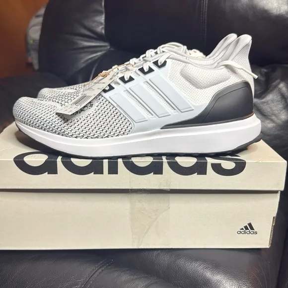Adidas Ubounce DNA Shoes
