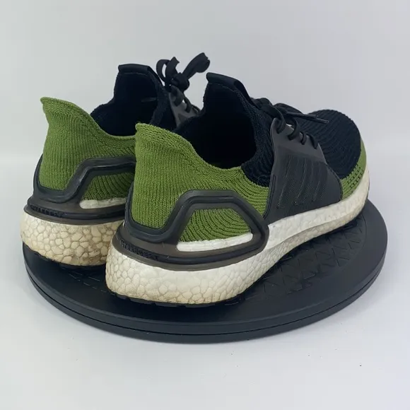 Adidas Ultraboost 19 Tech Green/Black Running Shoes G27511 Men's Size 9.5