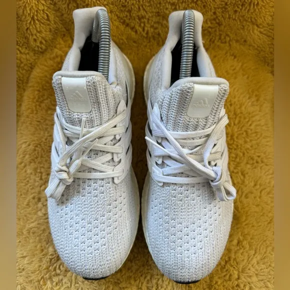 Adidas Ultraboost DNA 5.0 Triple White Running Shoes Women’s Size 6