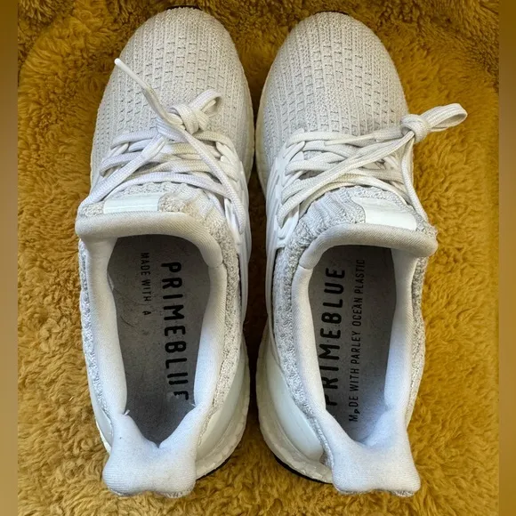 Adidas Ultraboost DNA 5.0 Triple White Running Shoes Women’s Size 6