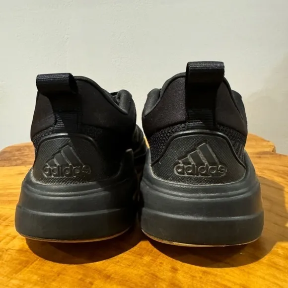 Adidas V Trainer Sneakers Athletic Activewear Running Shoes Gum Soles Men 8.5