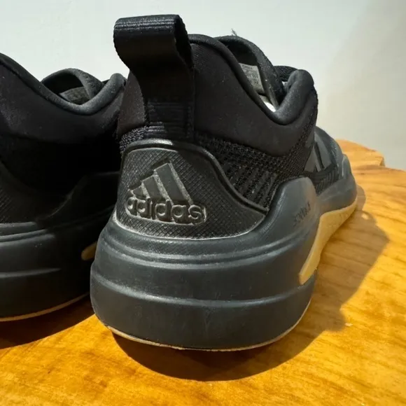 Adidas V Trainer Sneakers Athletic Activewear Running Shoes Gum Soles Men 8.5