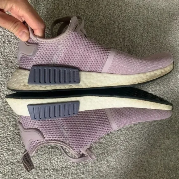 Adidas Boost NMD R1 Athletic Comfy Sneakers Light Purple Lavender Lilac 7.5 8