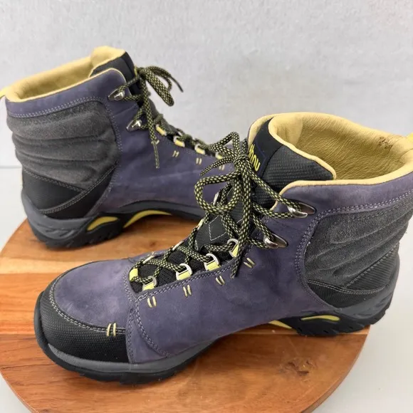 Ahnu Waterproof Hiking Boots Vibram Padded Ankle Purple US 9.5