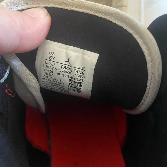 Air Jordan 1 Mid GS Big Kids' Shoes White-Black-Infrared Size 6Y