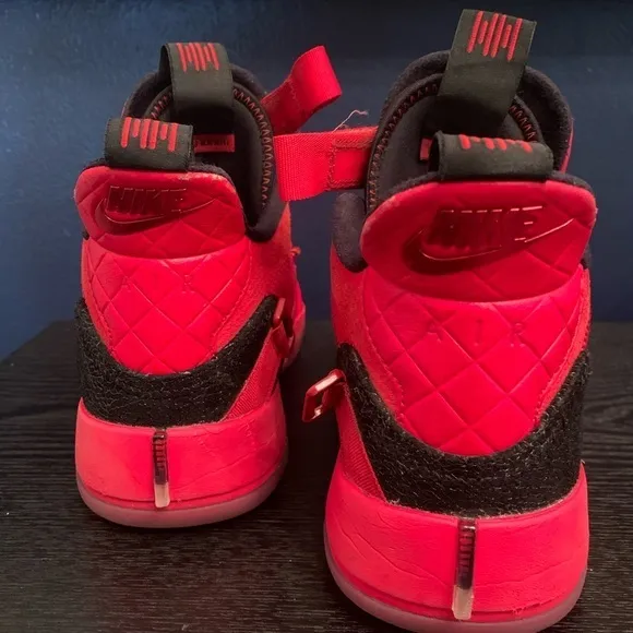 Air Jordan‎ 33 PF 'Full Red'