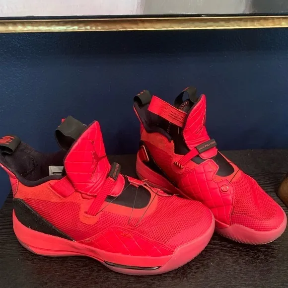 Air Jordan‎ 33 PF 'Full Red'