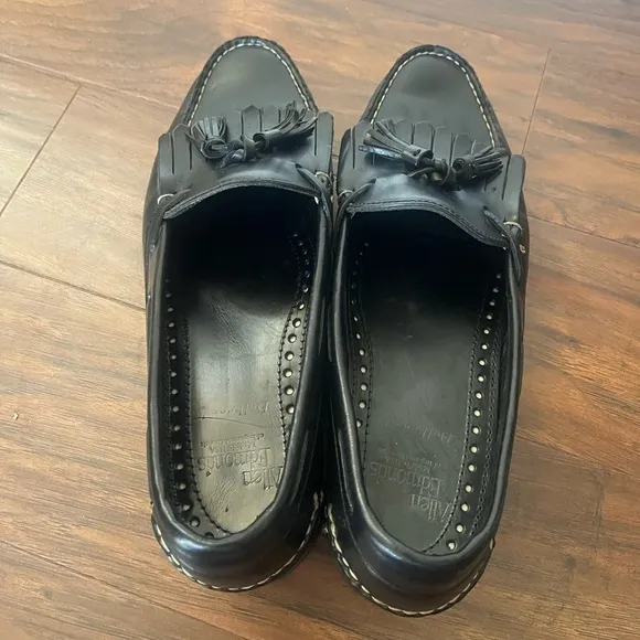 Allen Edmond’s Dellwood Men's Black Tassel Loafers-Size 9.5 D