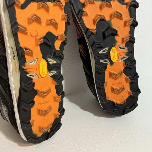 Altra King MT Shoes Men's US 10.5 Orange Black Trail Running Vibram Gaiter Trap