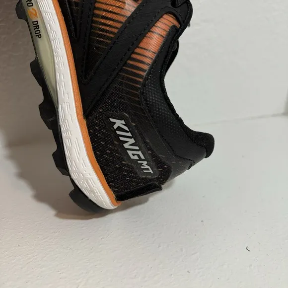 Altra King MT Shoes Men's US 10.5 Orange Black Trail Running Vibram Gaiter Trap