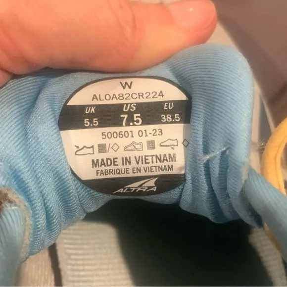 Altra running road shoes, Olympus