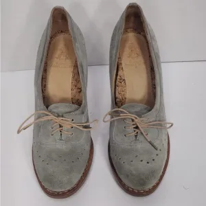 ANGELA SCOTT Gray Women's Shoes size 8 preOwned Exellent condition