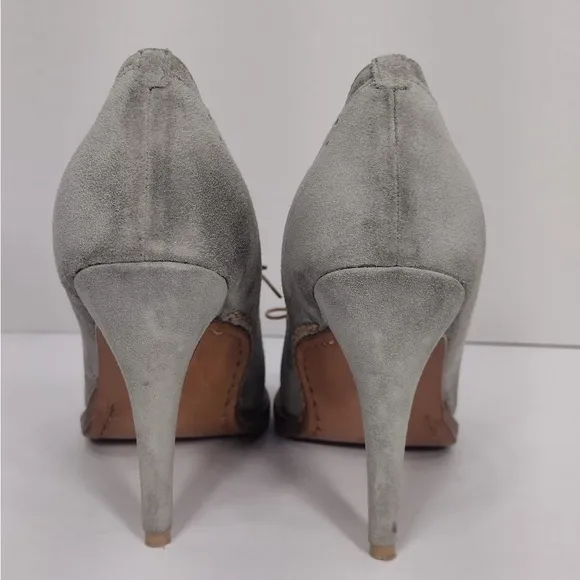 ANGELA SCOTT Gray Women's Shoes size 8 preOwned Exellent condition