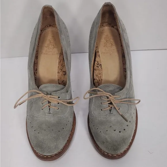 ANGELA SCOTT Gray Women's Shoes size 8 preOwned Exellent condition