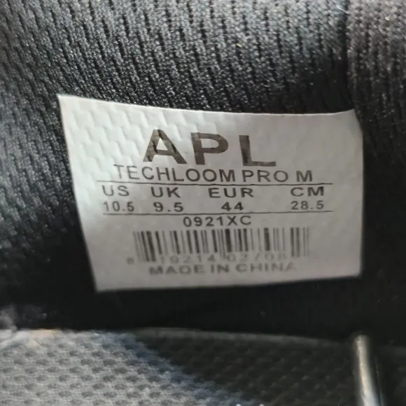 APL women's Techloom Pro Running Sneakers Sz: 10.5