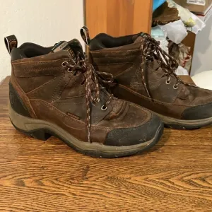 Ariat waterproof boots ATS 6.5 rugged lightweight  boot