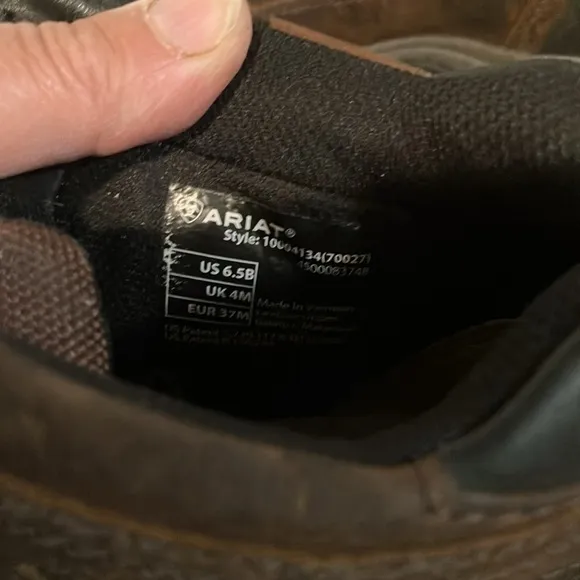 Ariat waterproof boots ATS 6.5 rugged lightweight  boot