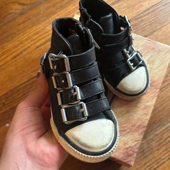 ASH Kids Black High-Top Leather Sneakers Black Buckles Toddler shoe casual sz 6