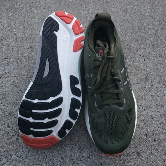 Asics Gel Kayano 31  4D Guidiance Sneaker Men Size 11.5
