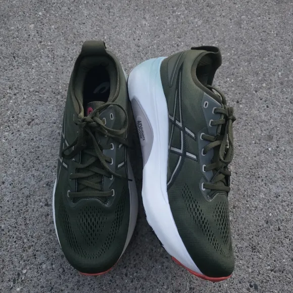 Asics Gel Kayano 31  4D Guidiance Sneaker Men Size 11.5