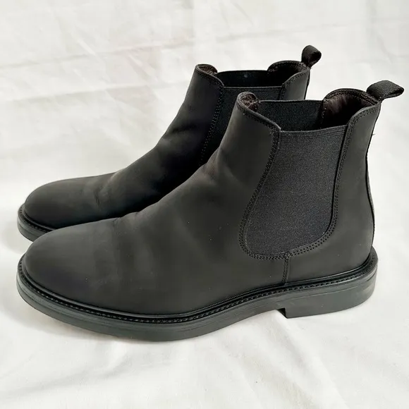 A.Testoni Men’s Waterproof Nubuck Leather Chelsea Boots