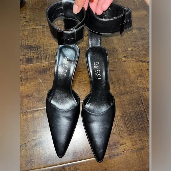 AUTH GUCCI 100% LEATHER ANKLE STRAP SHOES KITTEN HEELS Sz 6 US