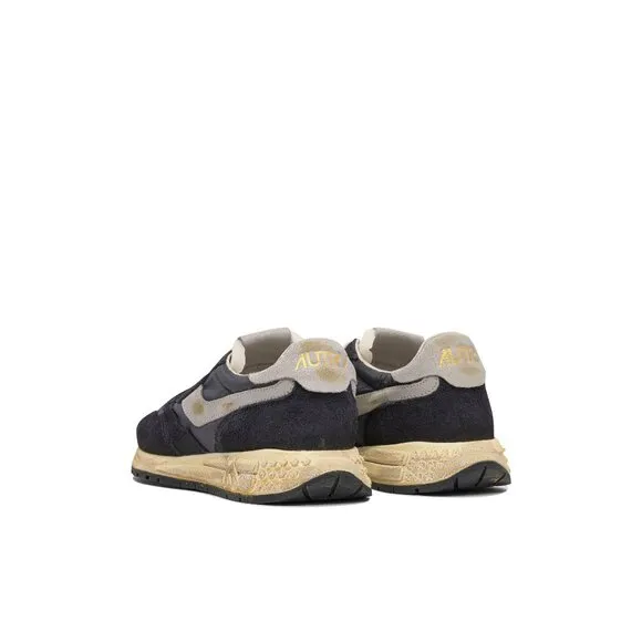 Autry Sneakers &amp; Slip-on Size EU 44