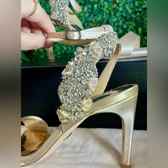 Badgley Mischka - Tisha | Leather Embellished Pumps W/Beige Ankle Strap - Sz 6