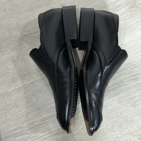 Bally • mens made in Switzerland leather slip on dress shoes size 8 black