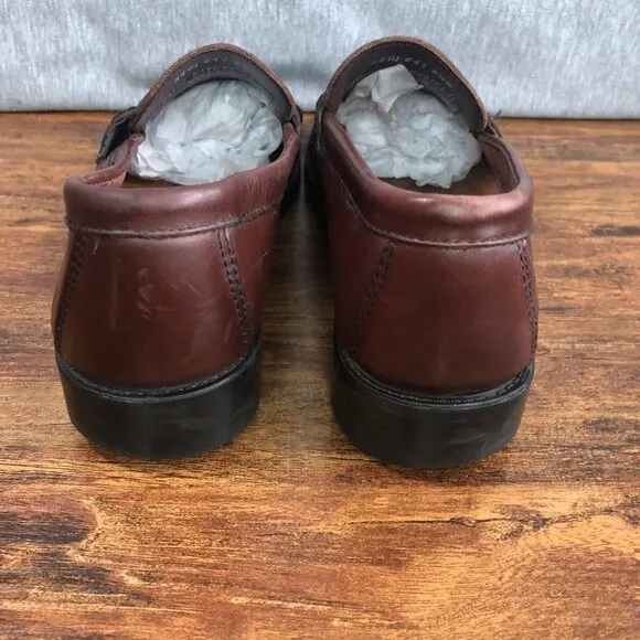 BASS Weejuns Women SZ 8.5 W Wide Brown Leather Penny Loafers Katherine Shoes
