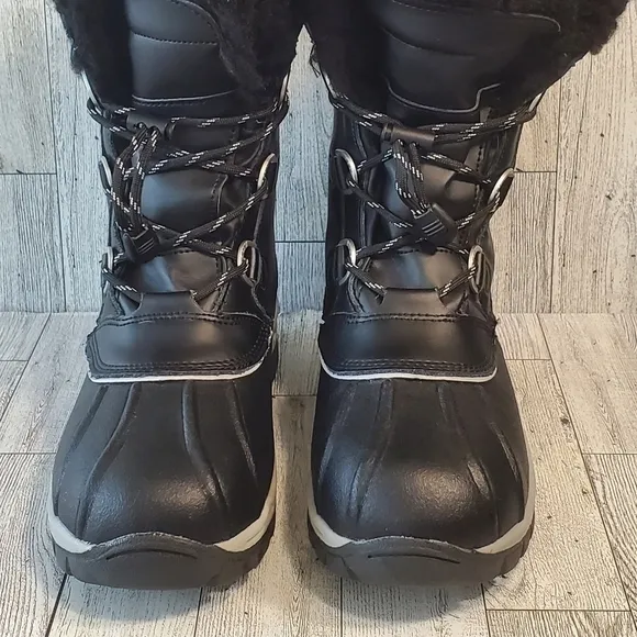 BEARPAW Kelly Boots Black Leather Fur Lined Girls Youth  Size 4 Waterproof NWOT