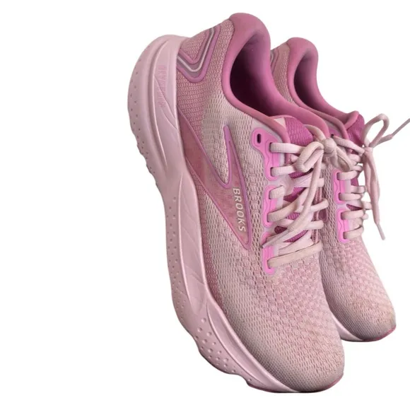 Beautiful pink Brooks Glycerin 21 Pink Running Shoes size 8.5