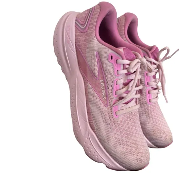 Beautiful pink Brooks Glycerin 21 Pink Running Shoes size 8.5