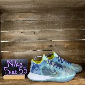 Big Kids Nike Kyrie Flytrap 5 Ocean‎ Cube Basketball Mid Sneakers Shoes Size 5.5