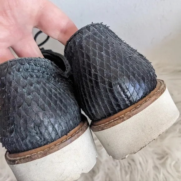 Black Leather Snake Print Low Top Slip On Sneakers Oxford Loafers Dragon Scale