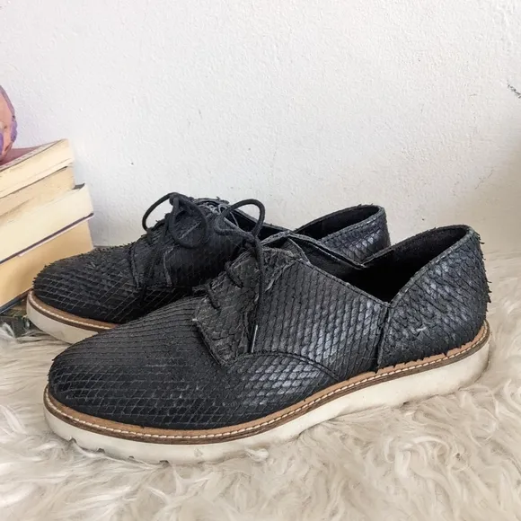 Black Leather Snake Print Low Top Slip On Sneakers Oxford Loafers Dragon Scale