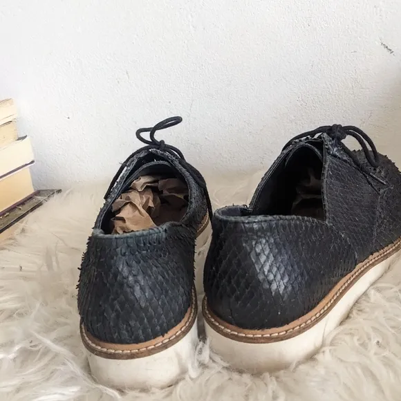 Black Leather Snake Print Low Top Slip On Sneakers Oxford Loafers Dragon Scale