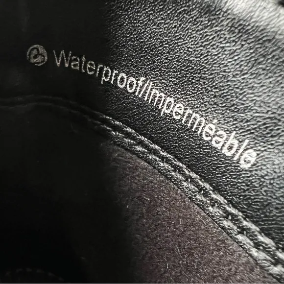BLONDO Camila Waterproof Moto Bootie Size 9.5